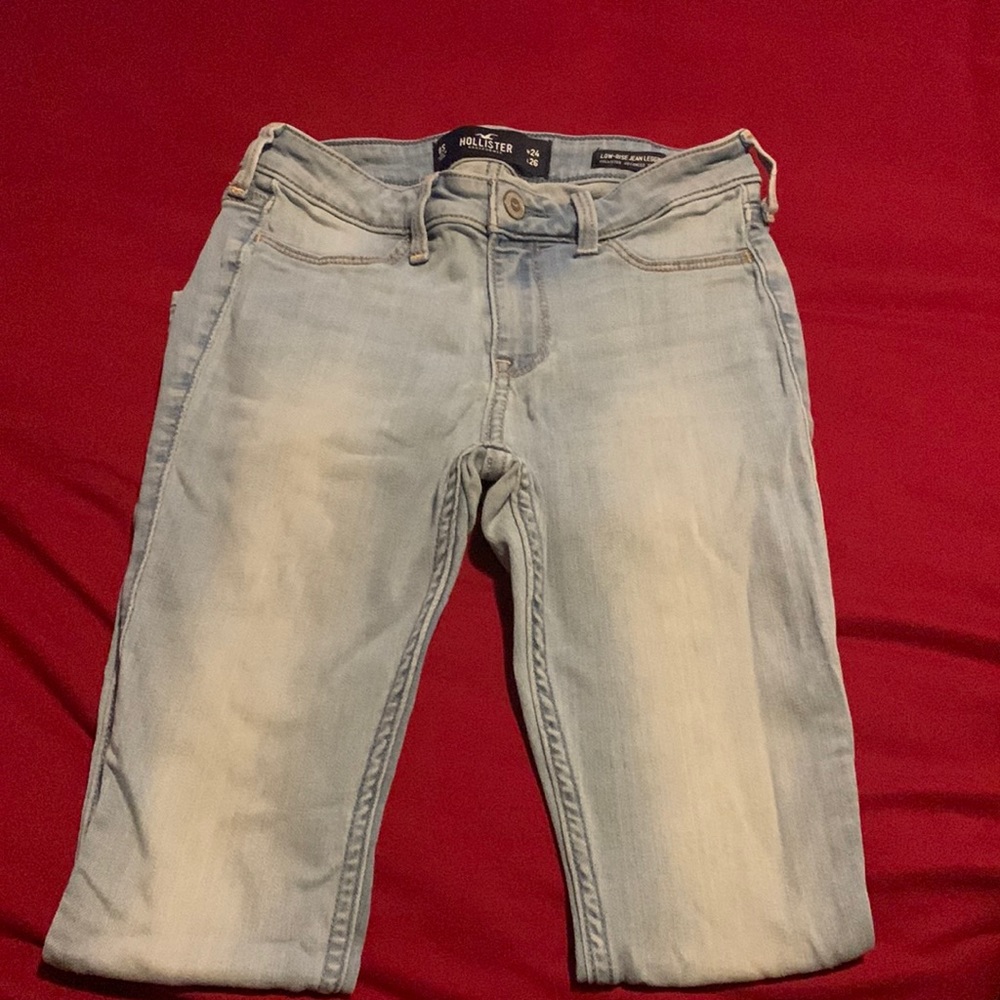 Women’s Jeans. Clean, pet/smoke free home.